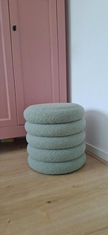Mooie zeegroene teddy poef 40 x 40 met opbergmogelijkheid  beschikbaar voor biedingen
