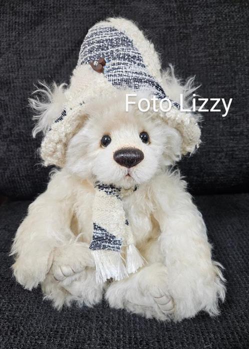 Charlie Bears Bacall hatty bear teddybeer beer mohair, Verzamelen, Beren en Cherished Teddies, Zo goed als nieuw, Stoffen beer