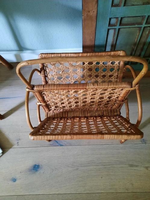 Vintage bamboe lectuurmand lectuurbak, Huis en Inrichting, Woonaccessoires | Krantenbakken en Lectuurbakken, Ophalen of Verzenden