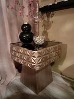 By Boo Salon Bijzettafel, 45 tot 60 cm, Minder dan 55 cm, Metaal of Aluminium, Vierkant