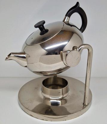 Bauhaus-stijl verchroomde messing tuimel theepot 1950-1960. beschikbaar voor biedingen