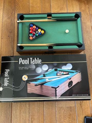 Mini pool tafel beschikbaar voor biedingen