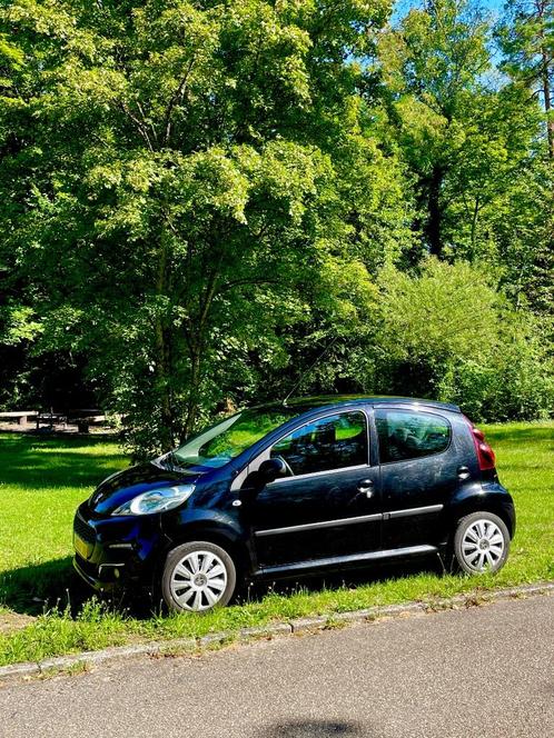 Peugeot 107. Weinig km en zuinig!, Auto's, Peugeot, Particulier, Airconditioning, Centrale vergrendeling, Elektrische ramen, LED verlichting
