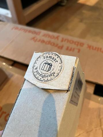 Aardigheidje Stickers - gebruikt beschikbaar voor biedingen