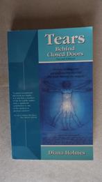 Diana Holmes - Tears behind closed doors, Nieuw, Ophalen of Verzenden, Diana Holmes