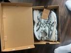 Asics kayano 14 white/graphite grey, Ophalen of Verzenden, Zo goed als nieuw, Wit