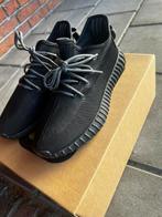 Yeezy 350 v2 mono cinder, Kleding | Heren, Schoenen, Ophalen of Verzenden, Zo goed als nieuw