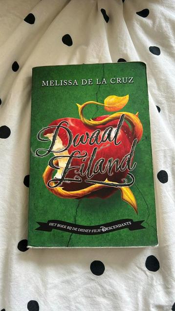 Melissa de la Cruz - Dwaaleiland beschikbaar voor biedingen