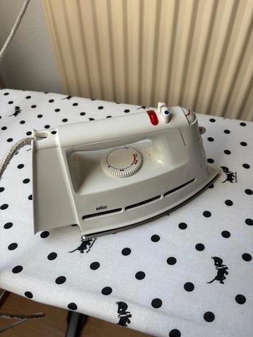 Braun Strijkijzer - Klassiek en Betrouwbaar beschikbaar voor biedingen