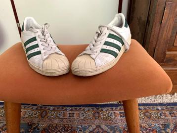 Adidas Superstar beschikbaar voor biedingen