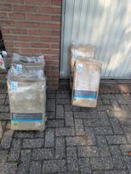 2 pakken hooi en stro, Ophalen, Vee