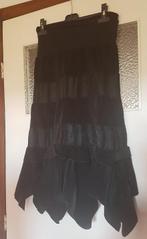 Prachtige luxe strokenrok in zwart 36/38, even kijken., Kleding | Dames, Rokken, Verzenden, Zwart, Zo goed als nieuw, Maat 36 (S)