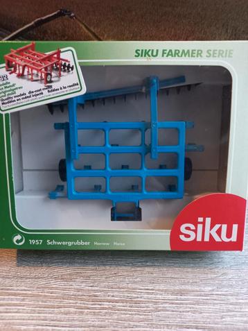 Blauwe Cultivator met Rol.  Siku  beschikbaar voor biedingen
