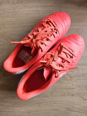 Nike Voetbalschoenen - Oranje beschikbaar voor biedingen