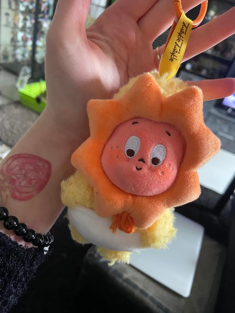 Popmart twinkle twinkle we are twinkle twinkle plush pendant, Verzamelen, Sleutelhangers, Ophalen of Verzenden, Nieuw, Knuffel of Figuurtje