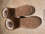 Uggs maat 39 valt als 40, Ophalen of Verzenden, Zo goed als nieuw, Bruin