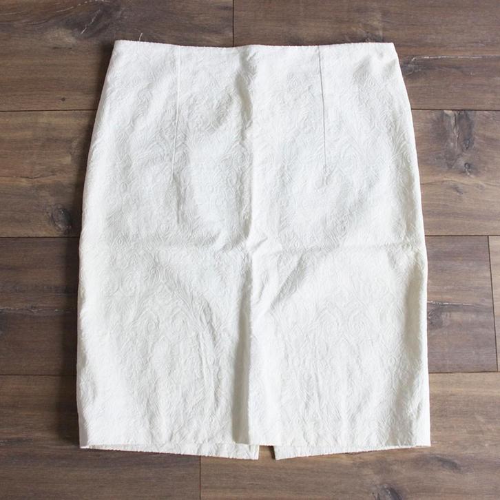Mooie Camaïeu Rok - 101 (L) € 20,-, Kleding | Dames, Rokken, Zo goed als nieuw, Maat 42/44 (L), Beige, Boven de knie, Ophalen of Verzenden