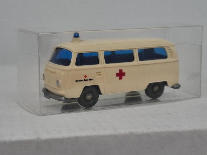 VW T2 bus ambulance - Wiking 1/87, Hobby en Vrije tijd, Modelauto's | 1:87, Zo goed als nieuw, Auto, Wiking, Verzenden