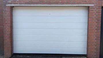 Hormann sectionale garagedeur beschikbaar voor biedingen