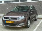 Volkswagen Polo 1.2 TSI 66KW 2013 Bruin, Auto's, Voorwielaandrijving, Euro 5, Stof, 4 cilinders