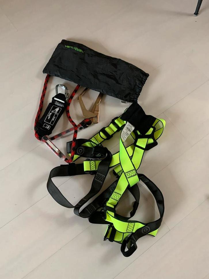 Valbeveiliging / Veiligheidsharnas / Veiligheidslijn 2 sets, Doe-het-zelf en Verbouw, Veiligheidskleding, Zo goed als nieuw, Ophalen of Verzenden