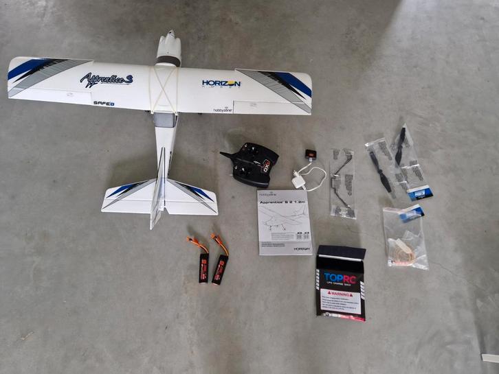 RC Vliegtuig Apprentice S2,- Opknapper met Accu's, Hobby en Vrije tijd, Modelbouw | Vliegtuigen en Helikopters, Ophalen