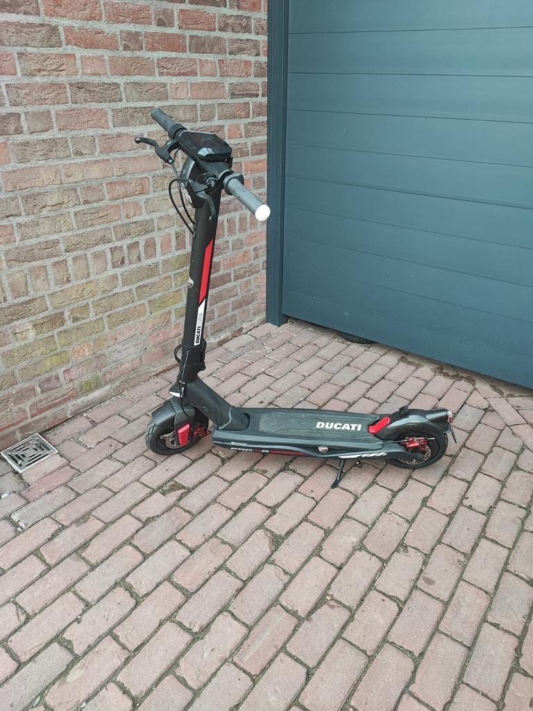 Electrische Ducati Pro-IIIR step, Motoren, Ophalen of Verzenden, Gebruikt