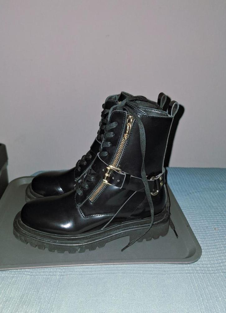 Zwarte veterboots van MARC CAIN maat 38 z.g.a.n, Kleding | Dames, Schoenen, Zo goed als nieuw, Zwart, Ophalen of Verzenden