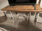 Mooie witte Singer naaimachine tafel, Huis en Inrichting, Tafels | Sidetables, Ophalen, Gebruikt, 100 tot 150 cm, Metaal