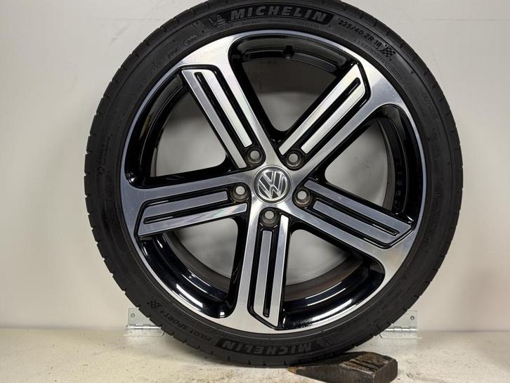 18 inch origineel VW Golf R 20 225/40/18 Michelin, Auto-onderdelen, Banden en Velgen, Banden en Velgen, Zomerbanden, 18 inch, 225 mm