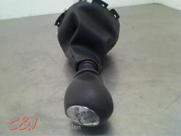 Pookknop van een Opel Vivaro beschikbaar voor biedingen