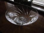 Zware schaal geslepen glas.2 stuks., Ophalen of Verzenden, Overige stijlen, Glas, Schaal of Schalen
