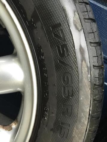 4 Michelin  175/65 R15 beschikbaar voor biedingen