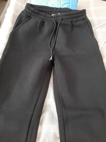 Zwarte joggingbroek Mooij - Maat M beschikbaar voor biedingen
