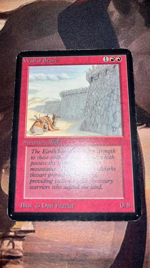 Wall of Stone Alpha, Hobby en Vrije tijd, Verzamelkaartspellen | Magic the Gathering, Zo goed als nieuw, Ophalen of Verzenden