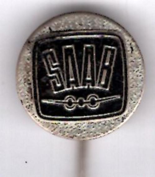 SAAB rood op zilverkleurig auto/vliegtuig speldje ( C_238 ), Verzamelen, Speldjes, Pins en Buttons, Nieuw, Speldje of Pin, Transport