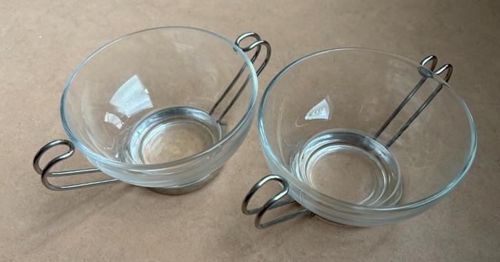 Twee soepkommen, Bormioli Vitrosax, Huis en Inrichting, Keuken | Servies, Zo goed als nieuw, Kom(men), Overige stijlen, Glas, Ophalen of Verzenden