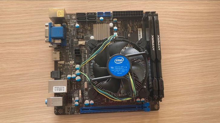 Moederborden, Computers en Software, Moederborden, Gebruikt, Intel, DDR4, Ophalen of Verzenden