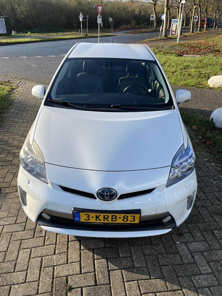 Toyota Prius 1.8 Plug-in Hybrid 136PK Aut 2013 Wit, Auto's, Toyota, Particulier, Prius, ABS, Achteruitrijcamera, Adaptive Cruise Control