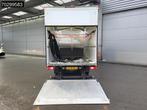 Iveco Daily 35S16 Laadklep Automaat SCHADE Bakwagen 160PK Ai, Automaat, Stof, Gebruikt, Euro 6