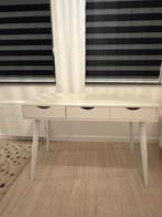 Mooi wit bureau met lades, Huis en Inrichting, Bureaus, Ophalen of Verzenden, Zo goed als nieuw, Bureau
