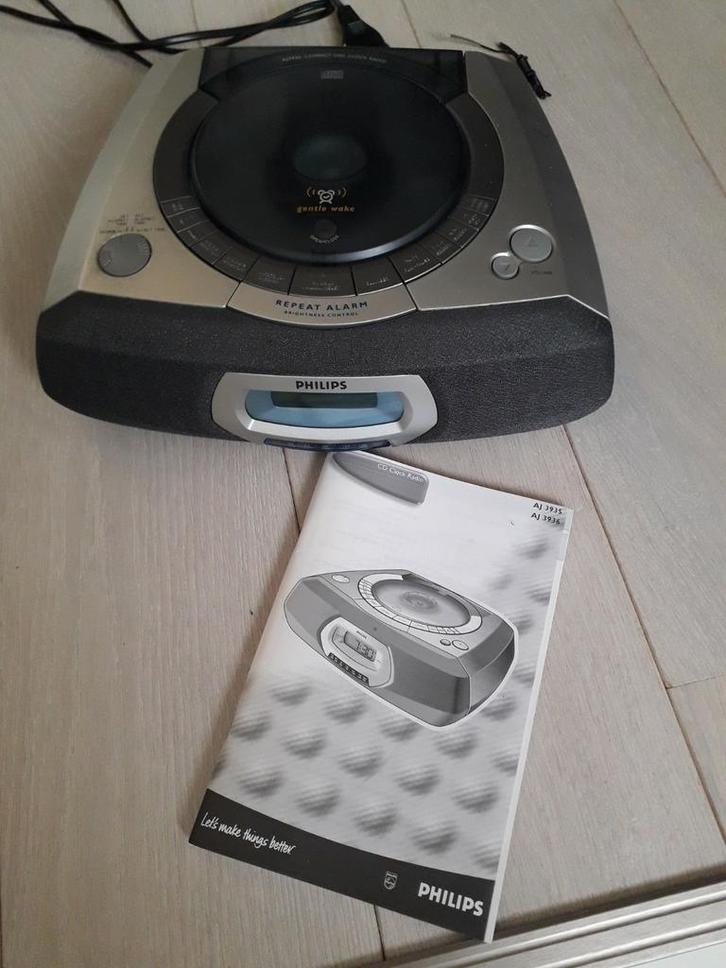 Philips wekker klok radio met cd speler, Audio, Tv en Foto, Cd-spelers, Gebruikt, Philips, Met radio, Ophalen of Verzenden