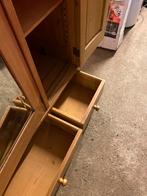 Antieke meidenkast, Ophalen