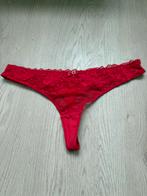 Hunkemöller rode string L, Kleding | Dames, Ondergoed en Lingerie, Ophalen of Verzenden, Rood, String