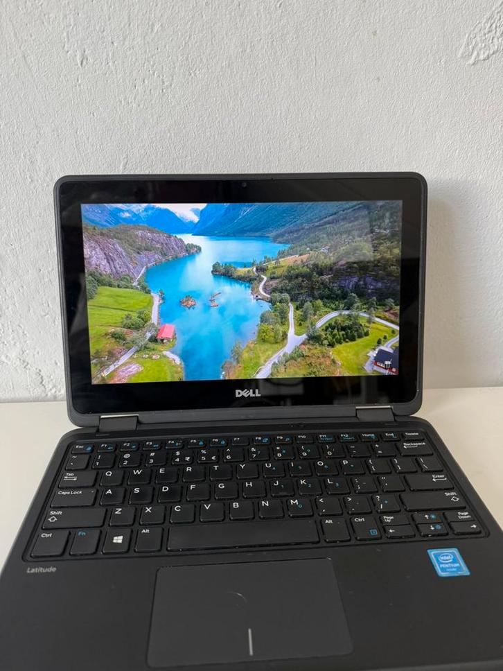 Dell Latitude 3189 Touchscreen – Goede Staat!, Computers en Software, Windows Laptops, Zo goed als nieuw, 11 inch, SSD, 2 tot 3 Ghz