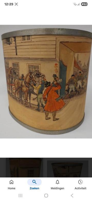 Cecil Aldin style.Ovale lampenkap met Paarden tafereel. beschikbaar voor biedingen