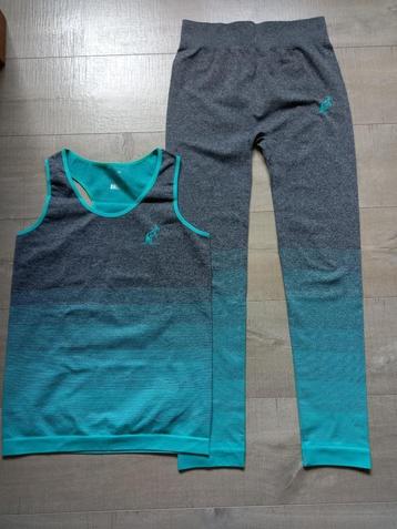 Australian dames sportbroek en sporthemd maat L/XL. beschikbaar voor biedingen