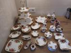 Royal Albert Old Country Rose Roses serviesdelen + decoratie, Ophalen of Verzenden, Zo goed als nieuw, Porselein