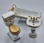 Reutter bad, brede en smalle wastafel, en wc poppenhuis, Verzamelen, Poppenhuizen en Toebehoren, Ophalen of Verzenden, Zo goed als nieuw