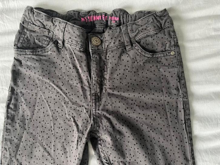 grijs-zwarte skinny broek met stippen hema mt 158 jeans, Kinderen en Baby's, Kinderkleding | Maat 158, Zo goed als nieuw, Meisje